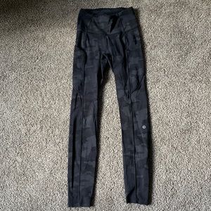 Fast and Free Camo Leggings 25”